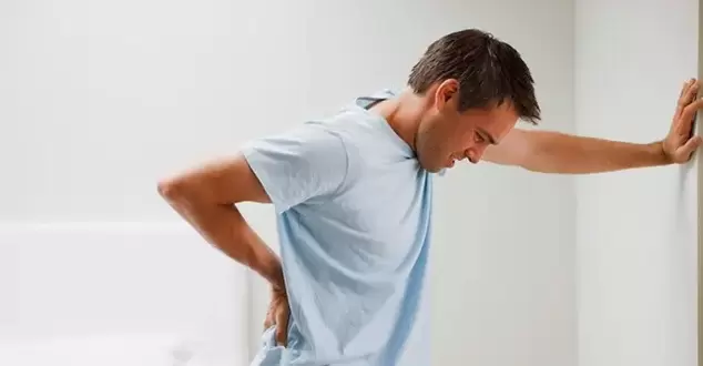 Pain in the lumbosacral region in a man is a sign of chronic prostatitis